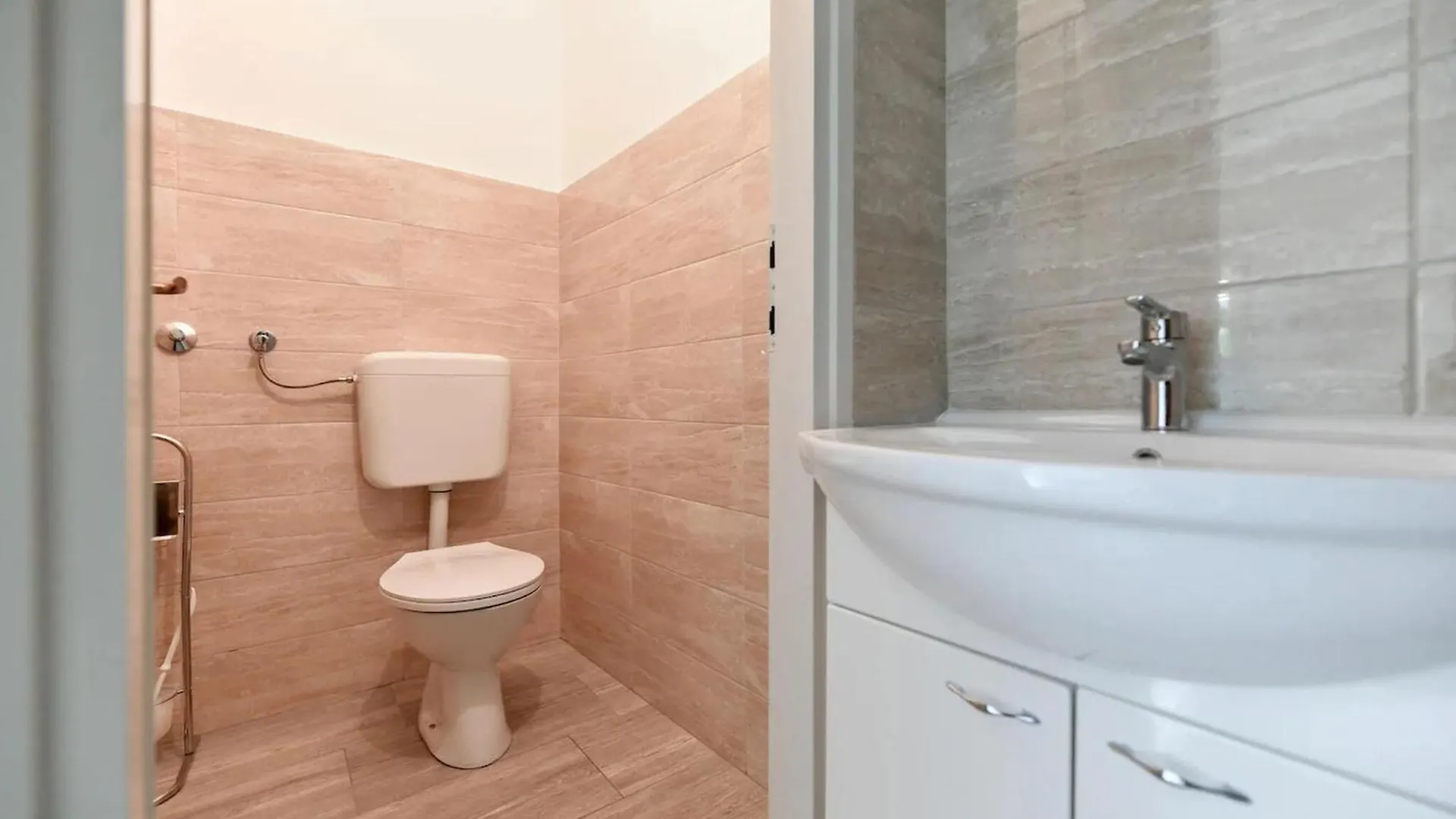6 Bedroom Lovely Home In Sv, Filip I Jakov Gorica