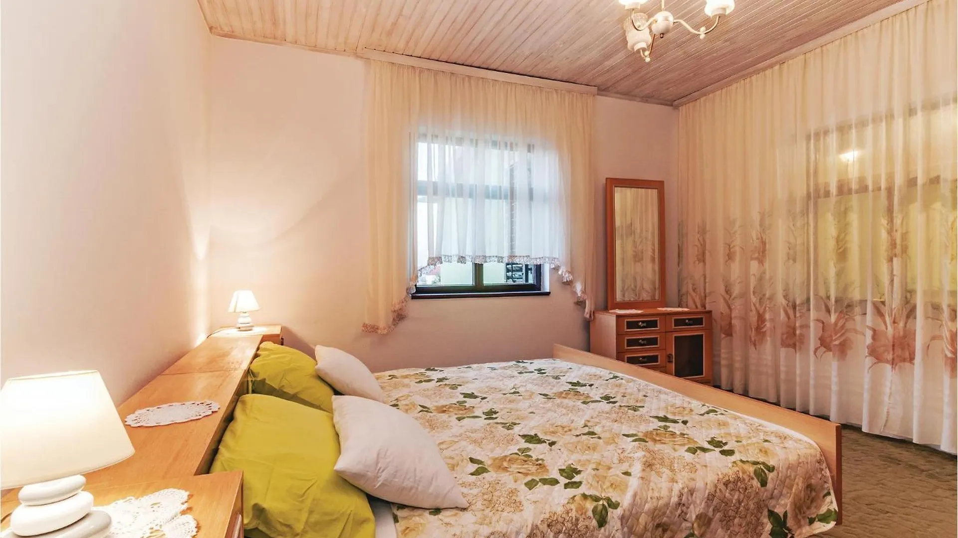 6 Bedroom Lovely Home In Sv, Filip I Jakov Gorica  Holiday home